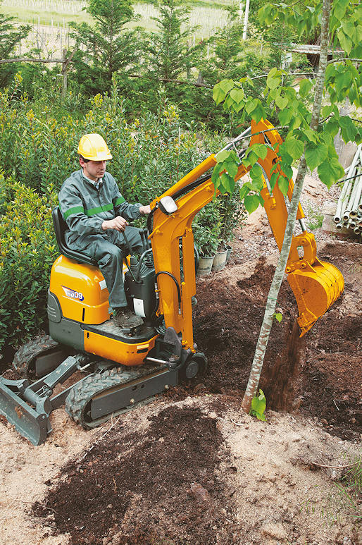 KATO 9VXE Minibagger perfekt bei wenig Platz KATO 9VXE Minibagger